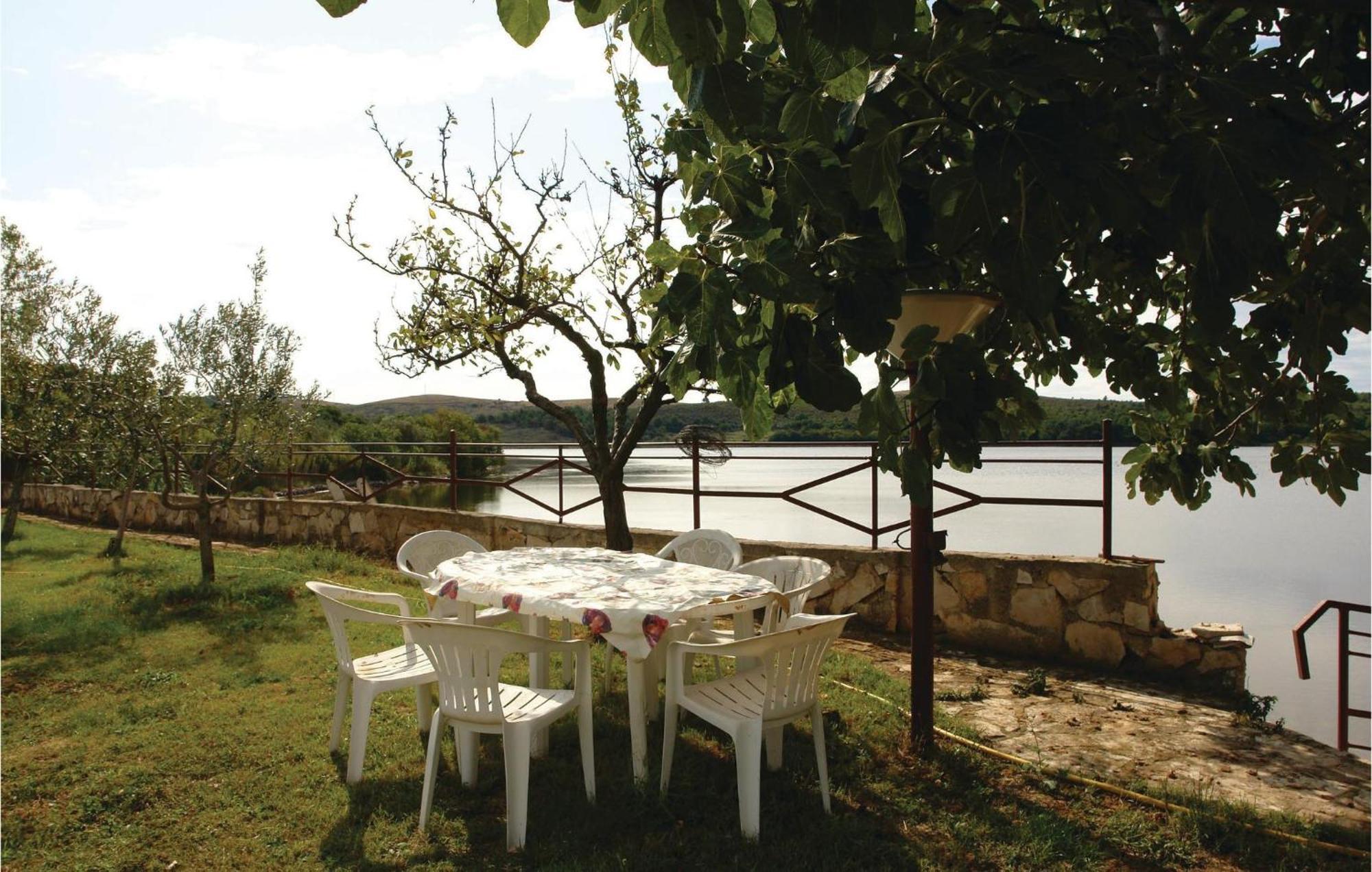 Beautiful Apartment In Pula With Kitchen Exterior foto